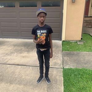 Meet your Posher, Troy